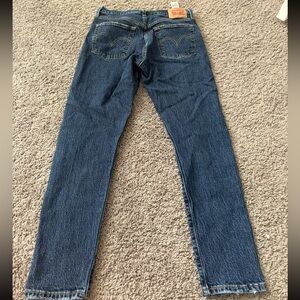 Women’s Levi jeans dark wash dad kind of style